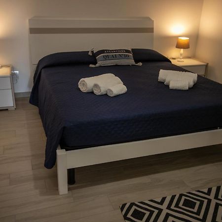 Royal Rooms Terracina Esterno foto