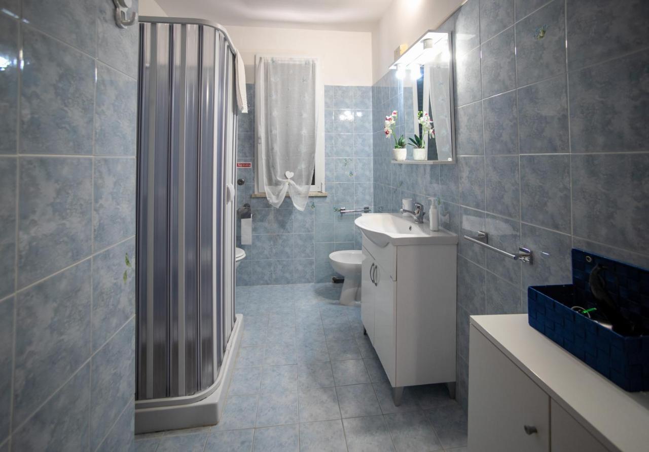 Royal Rooms Terracina Esterno foto