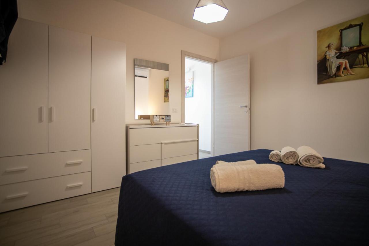 Royal Rooms Terracina Esterno foto